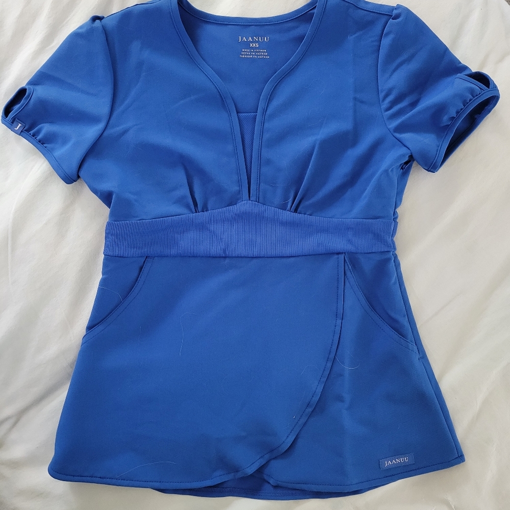 XXS Jaanuu tulips scrub top Royal Blue